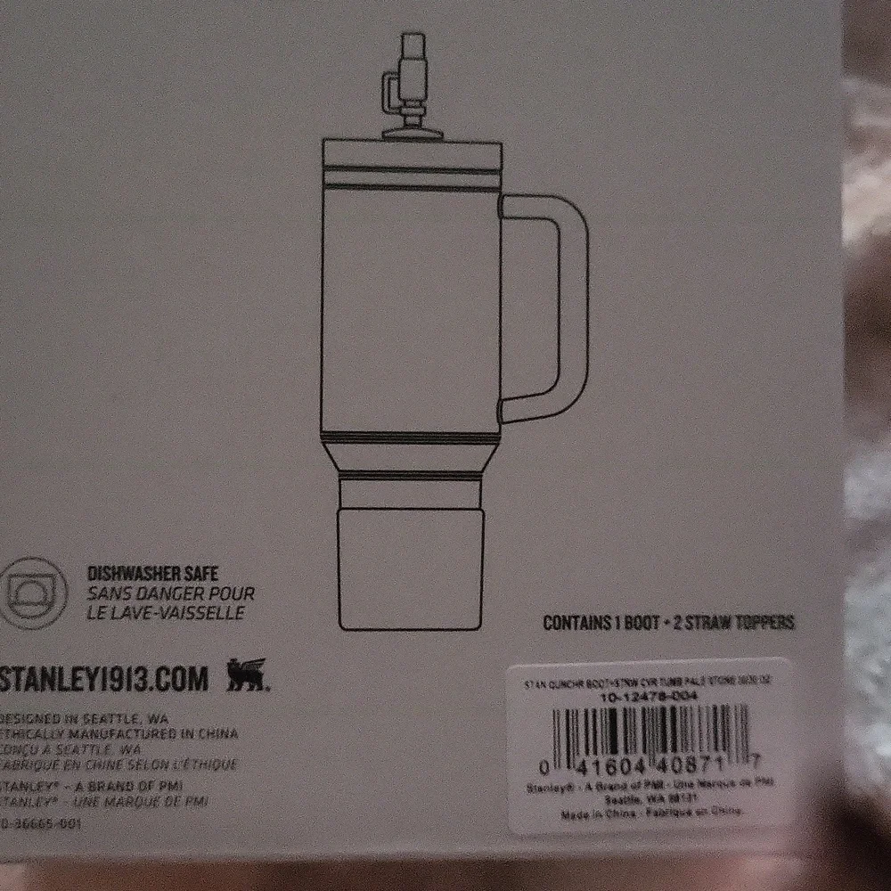 Stanley Boot And Straw Cover Set Fits 20 To 30 Oz Tumbler Two Silver Straws